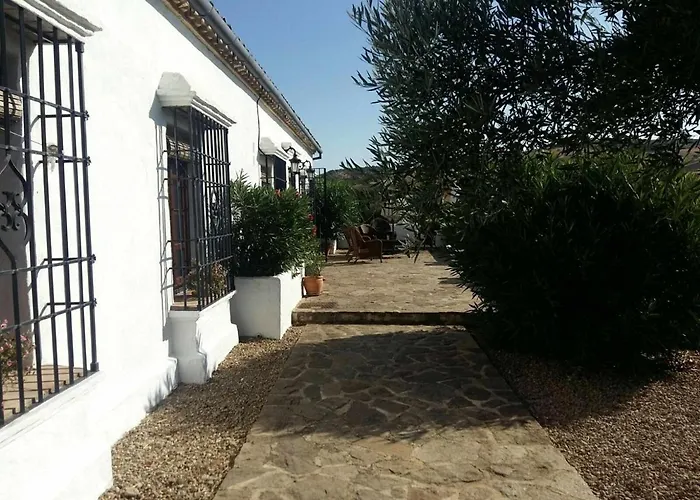 Beautiful Cortijo With Pool Near Ронда